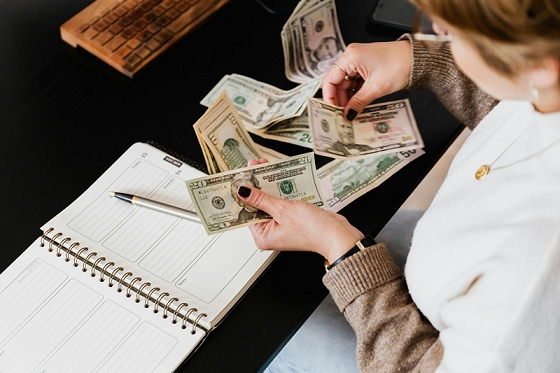 How to Make A Student Budget? The Ultimate Student Guide to Financial Freedom